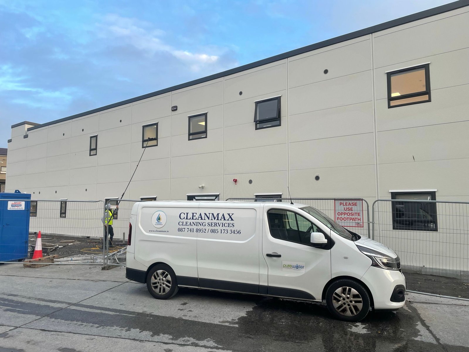 CleanMax Commercial Cleaning
